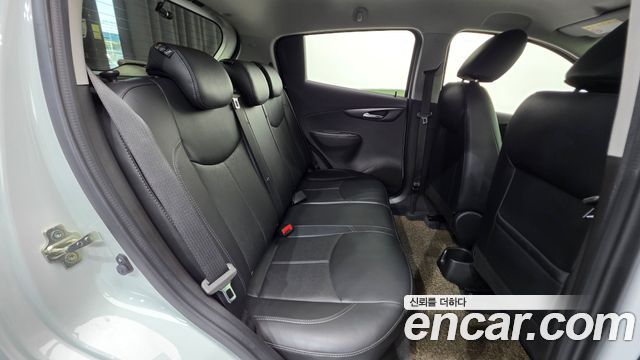 Chevrolet Korea Spark 2018 — photo 28