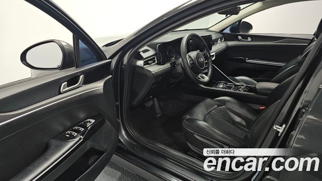 Kia K5 2021 — photo 17