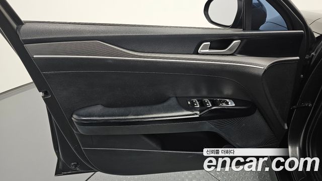 Kia K5 2021 — photo 14