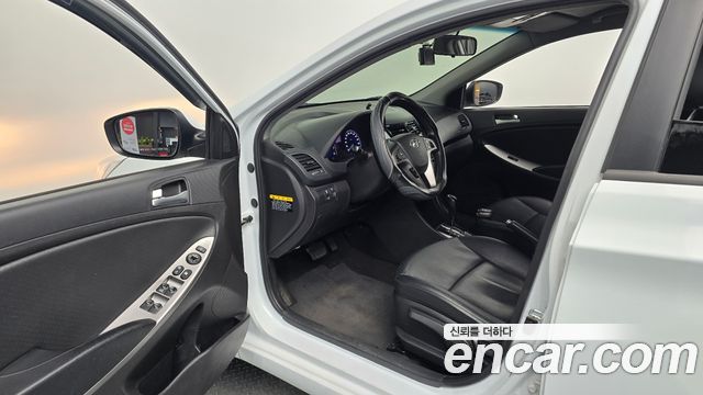Hyundai Accent 2017 — photo 13