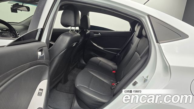 Hyundai Accent 2017 — photo 17