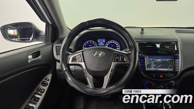 Hyundai Accent 2017 — photo 19