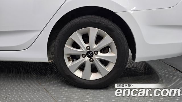 Hyundai Accent 2017 — photo 7