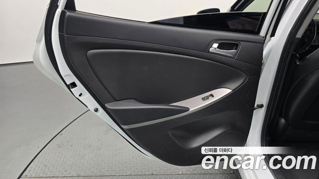 Hyundai Accent 2017 — photo 15