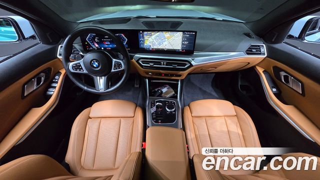 BMW 3-Series 2023 — photo 10