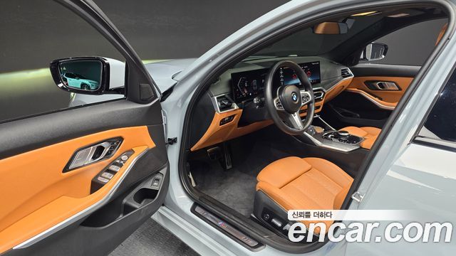 BMW 3-Series 2023 — photo 17
