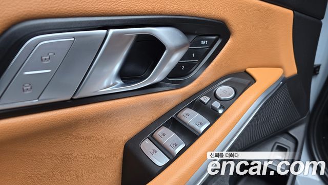 BMW 3-Series 2023 — photo 28