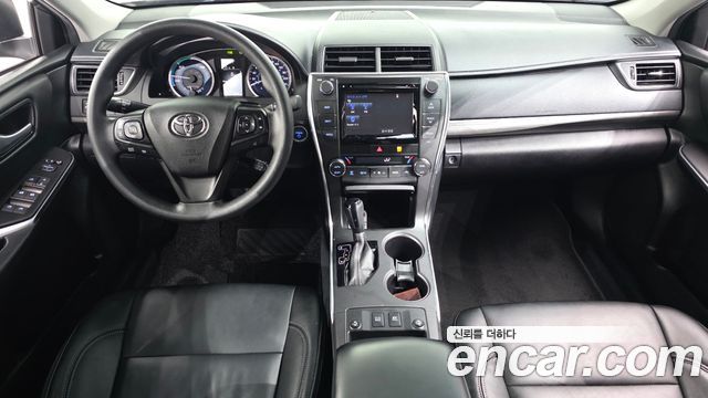 Toyota Camry 2017 — photo 7