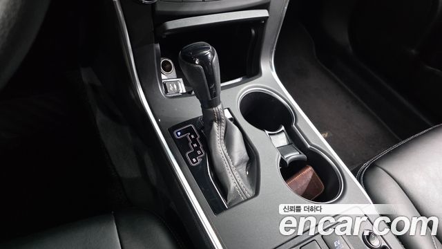 Toyota Camry 2017 — photo 9