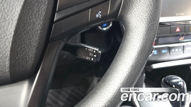 Toyota Camry 2017 — photo 17