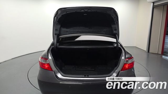 Toyota Camry 2017 — photo 20