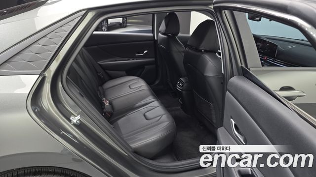 Hyundai AVANTE 2024 — photo 17