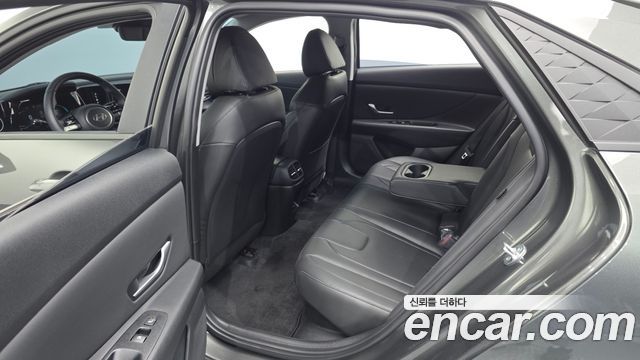 Hyundai AVANTE 2024 — photo 18