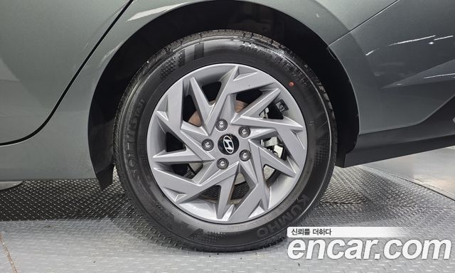 Hyundai AVANTE 2024 — photo 7