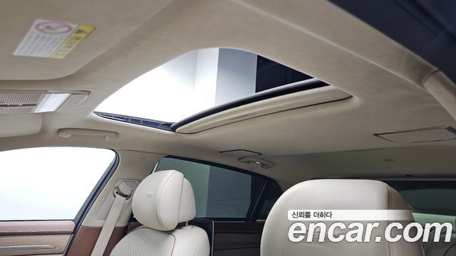 Genesis G90 2019 — photo 20