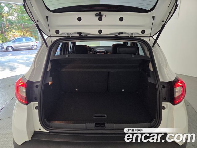 Renault Korea QM3 2019 — photo 20