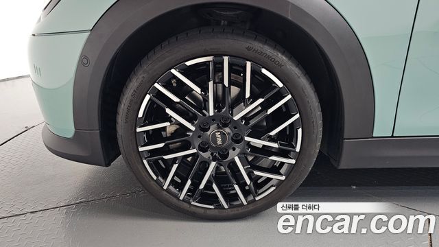 Mini Cooper 2025 — photo 5