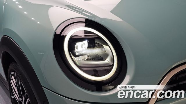 Mini Cooper 2025 — photo 8