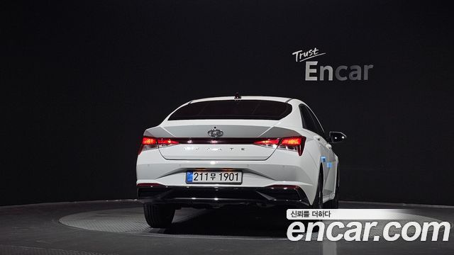 Hyundai AVANTE 2023 — photo 4