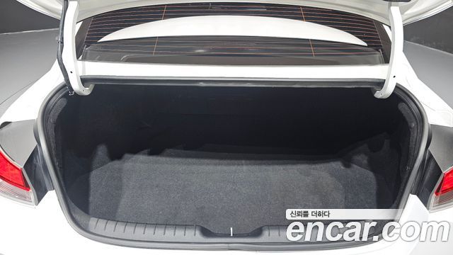 Hyundai AVANTE 2023 — photo 22