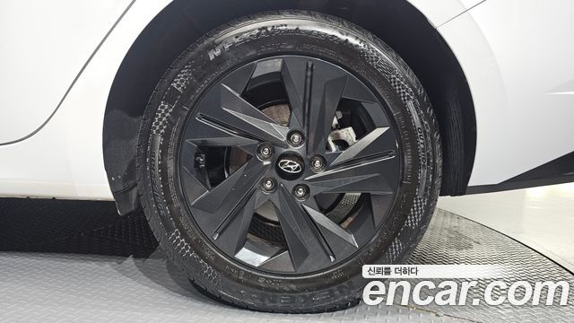 Hyundai AVANTE 2023 — photo 7