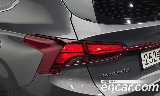 Hyundai Santafe 2022 — photo 9