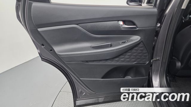 Hyundai Santafe 2022 — photo 15