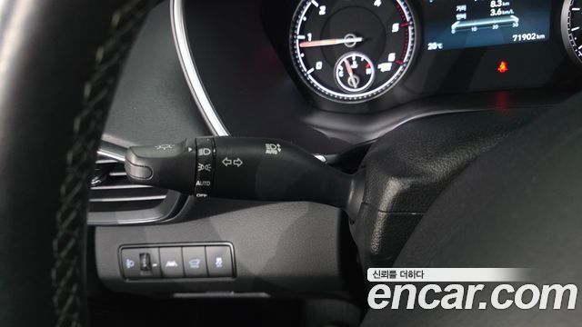 Hyundai Santafe 2022 — photo 28