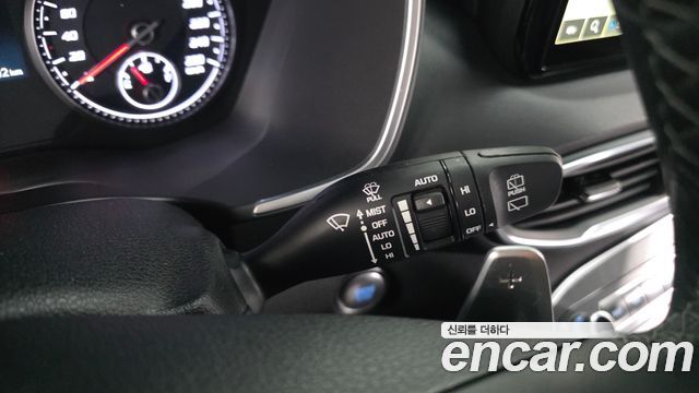 Hyundai Santafe 2022 — photo 29