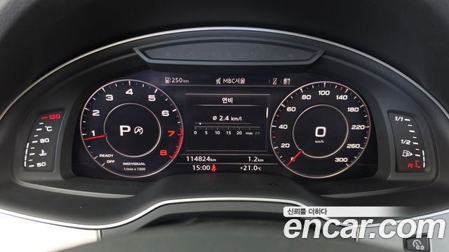 Audi Q7 2019 — photo 11