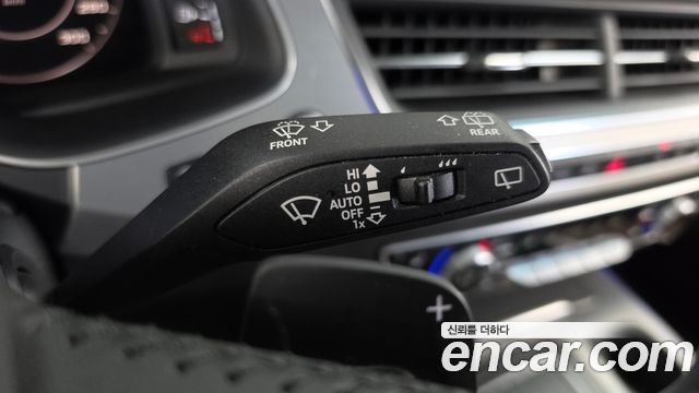 Audi Q7 2019 — photo 22