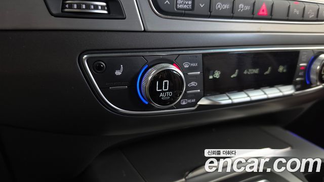 Audi Q7 2019 — photo 27