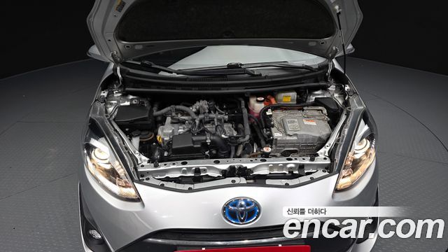Toyota Prius 2018 — photo 6