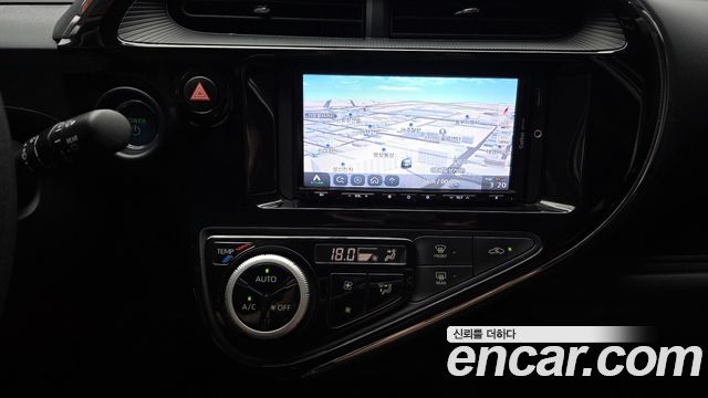 Toyota Prius 2018 — photo 20