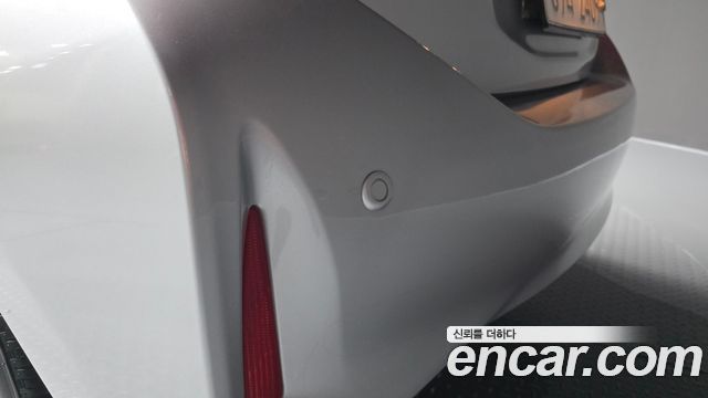 Toyota Prius 2018 — photo 29