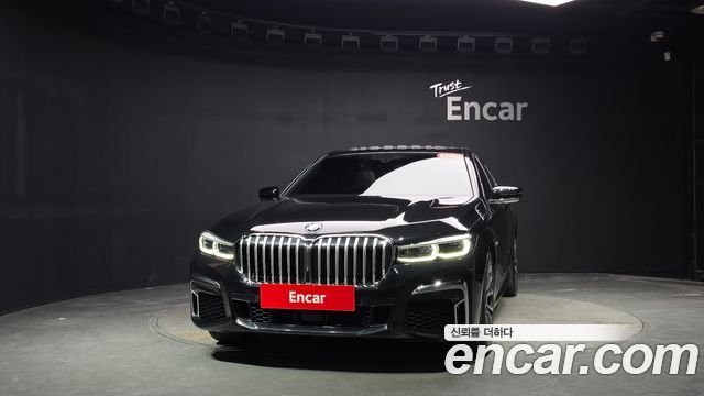 BMW 7-Series 2022 — photo 3