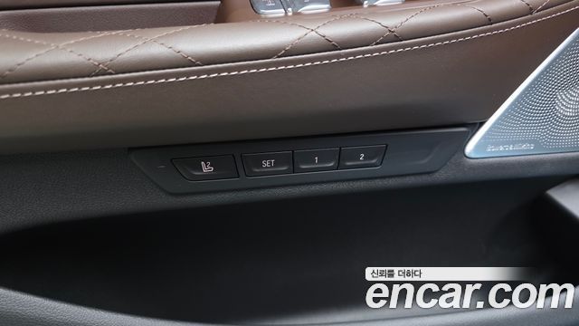 BMW 7-Series 2022 — photo 24