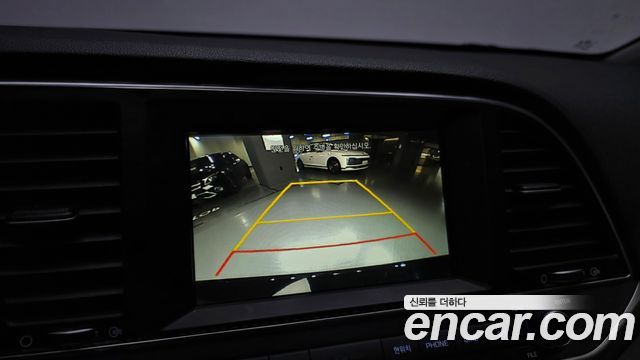 Hyundai AVANTE 2016 — photo 15