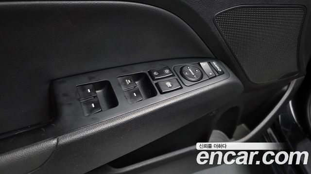 Hyundai AVANTE 2016 — photo 18