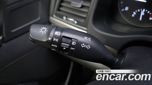Hyundai AVANTE 2016 — photo 19
