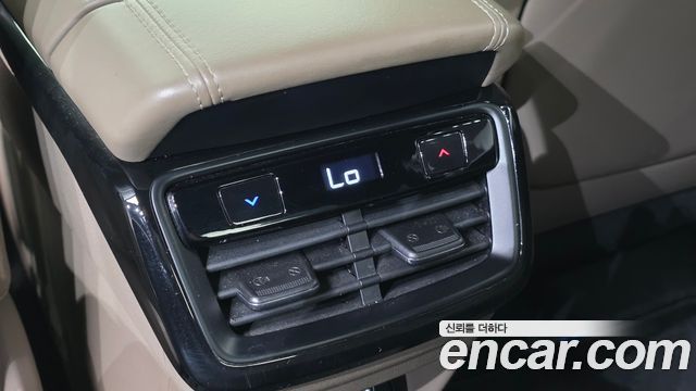 Kia K8 2022 — photo 19