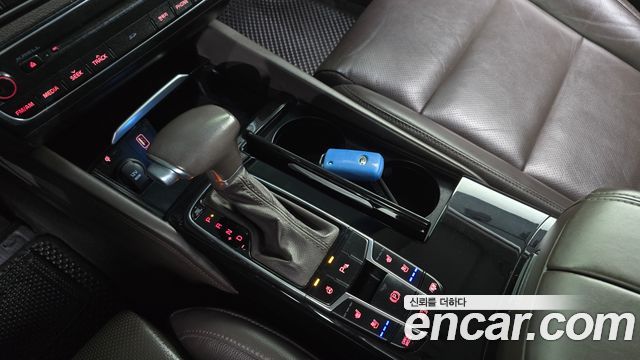 Kia K7 2016 — photo 9