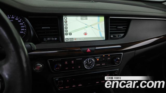 Kia K7 2016 — photo 13