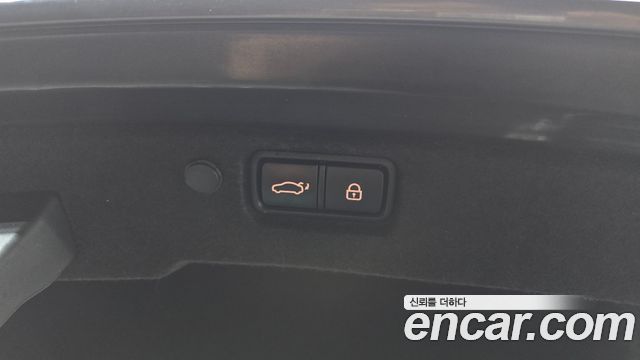 Kia K7 2016 — photo 17