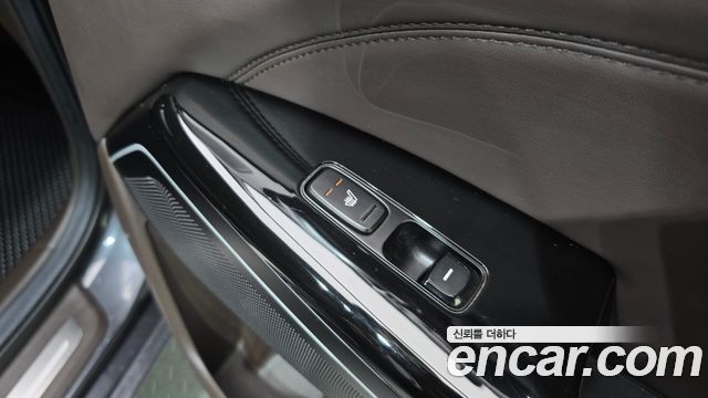 Kia K7 2016 — photo 19