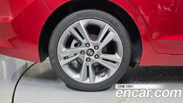 Hyundai AVANTE 2016 — photo 5