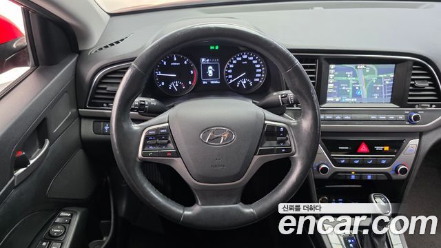 Hyundai AVANTE 2016 — photo 19