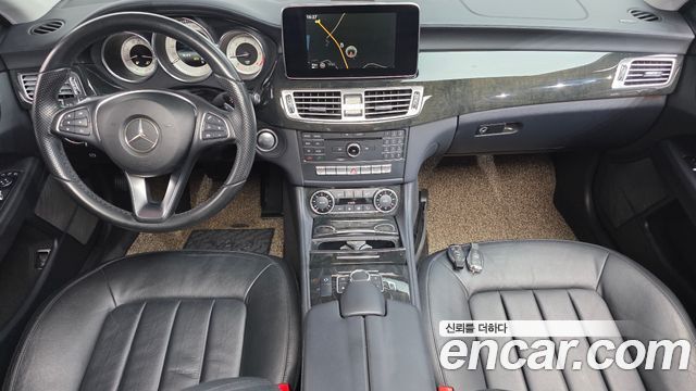 Mercedes-Benz CLS-Class 2016 — photo 7