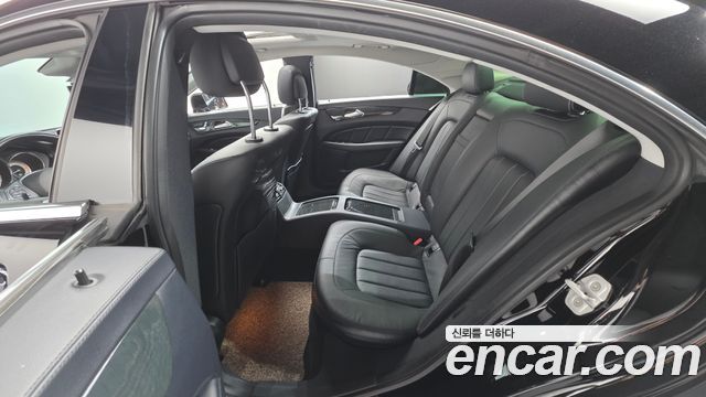 Mercedes-Benz CLS-Class 2016 — photo 17