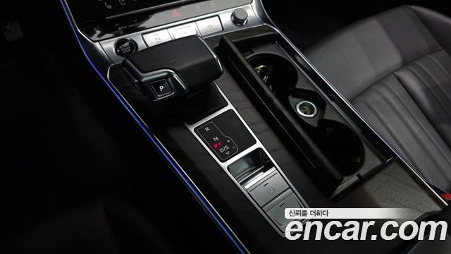Audi A6 2022 — photo 9